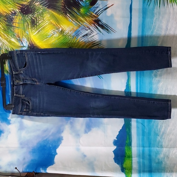 American Eagle Outfitters Denim - American Eagle super stretch Skinny women's jeans size 8